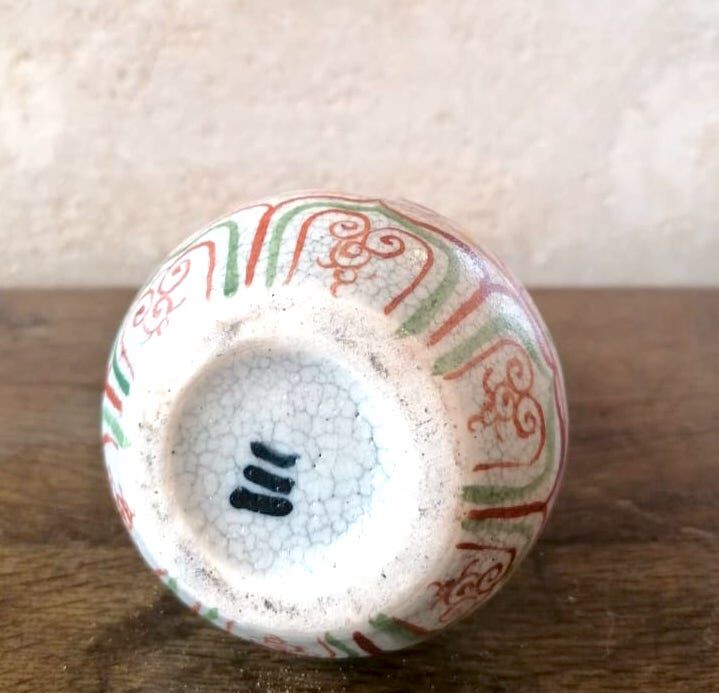Cracked stoneware sake bottle Japan
