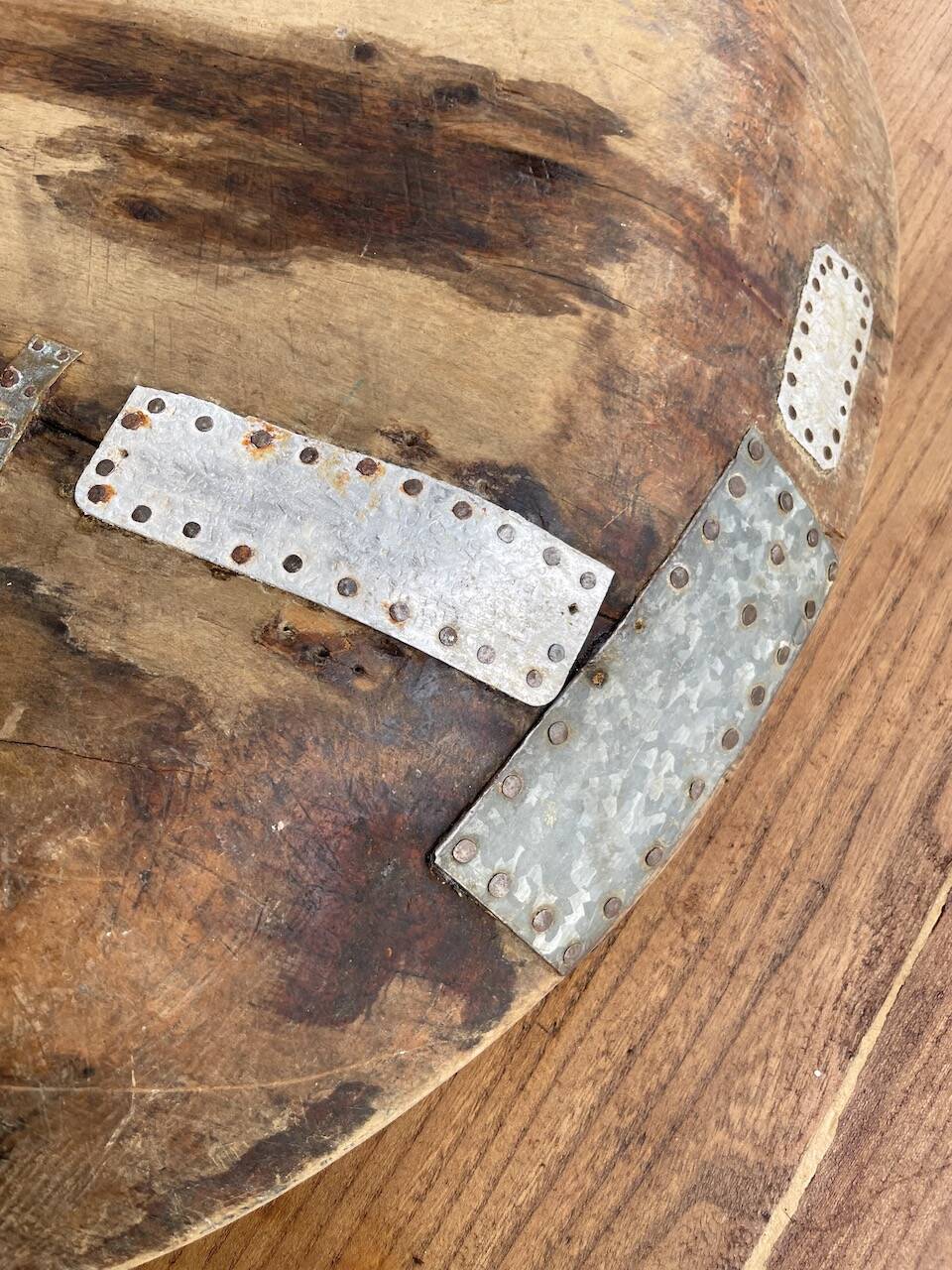 XL round wooden Tuareg dish