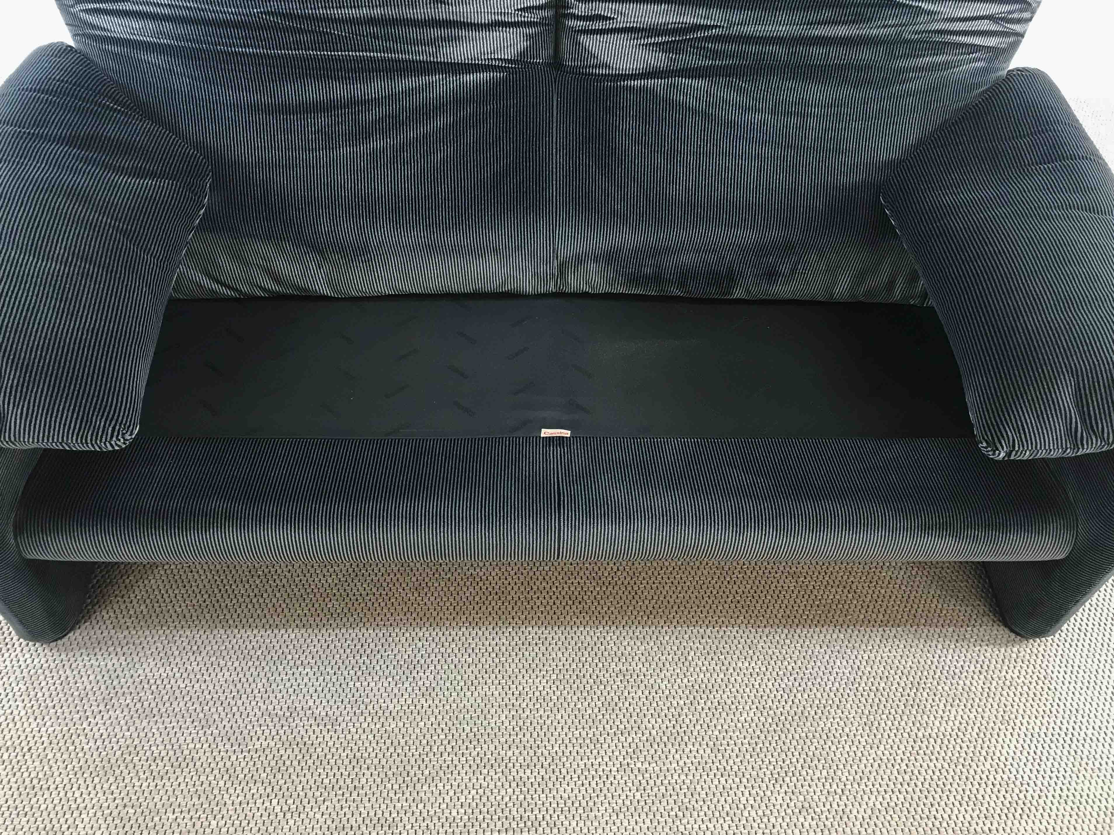 Maralunga 2seater sofa in dark grey striped fabrics by Vico Magistretti for Cassina