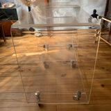 Table basse en plexiglass