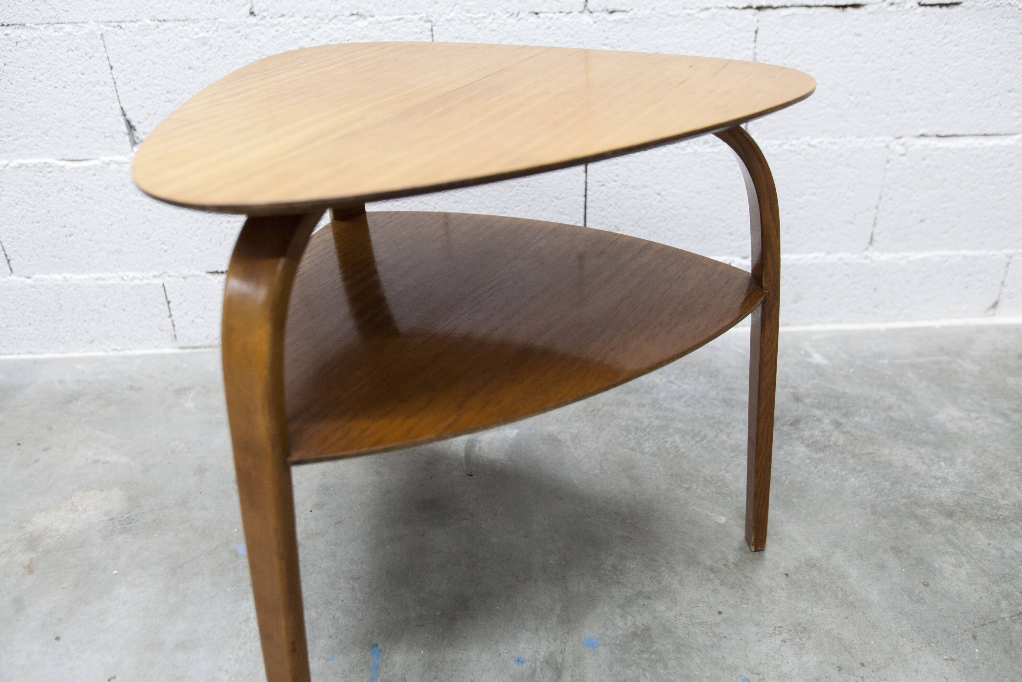 Guéridon / table basse tripode Bow Wood dessin Steiner pour Baumann 1960