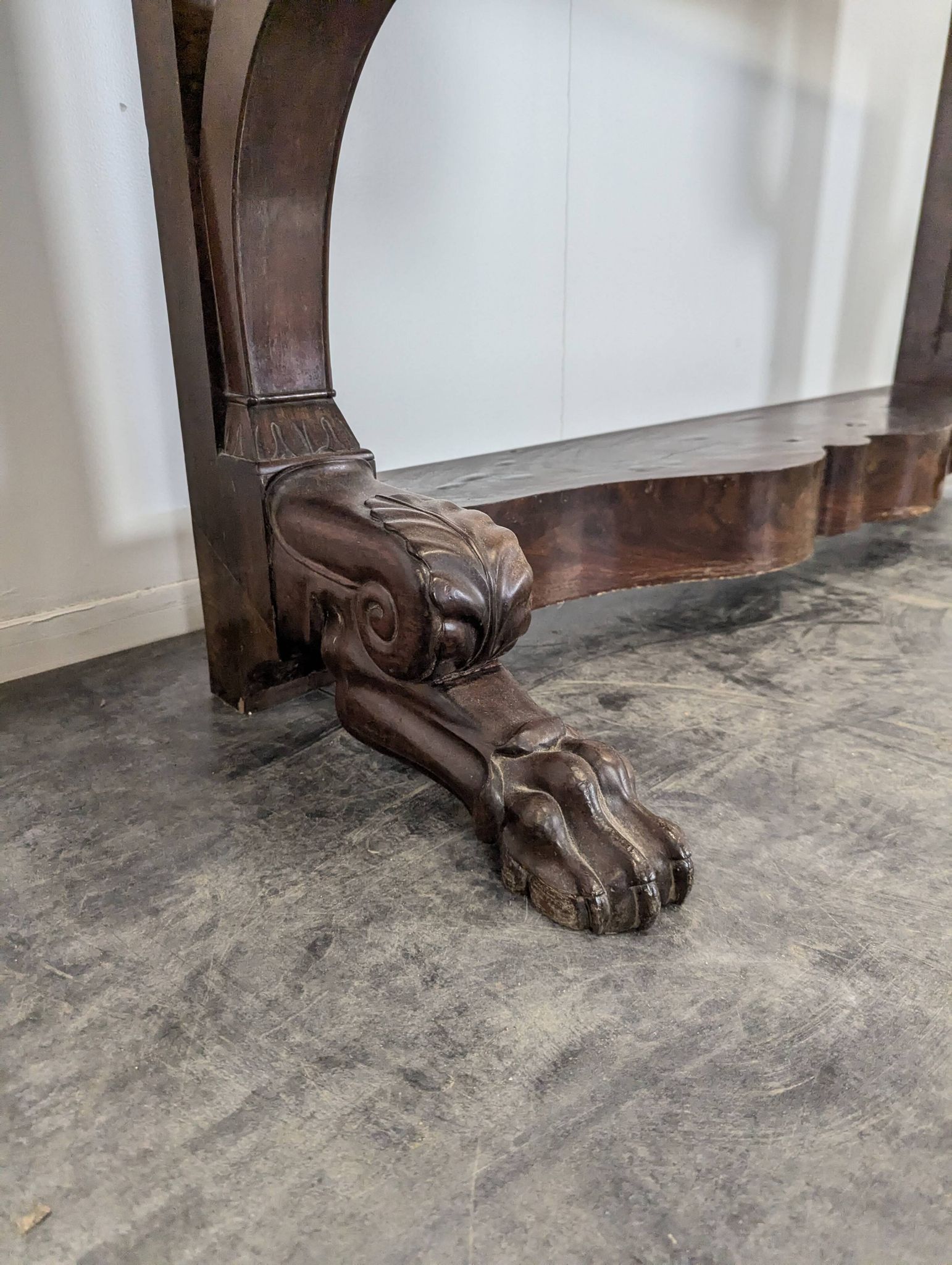 Restoration period console in flamed mahogany