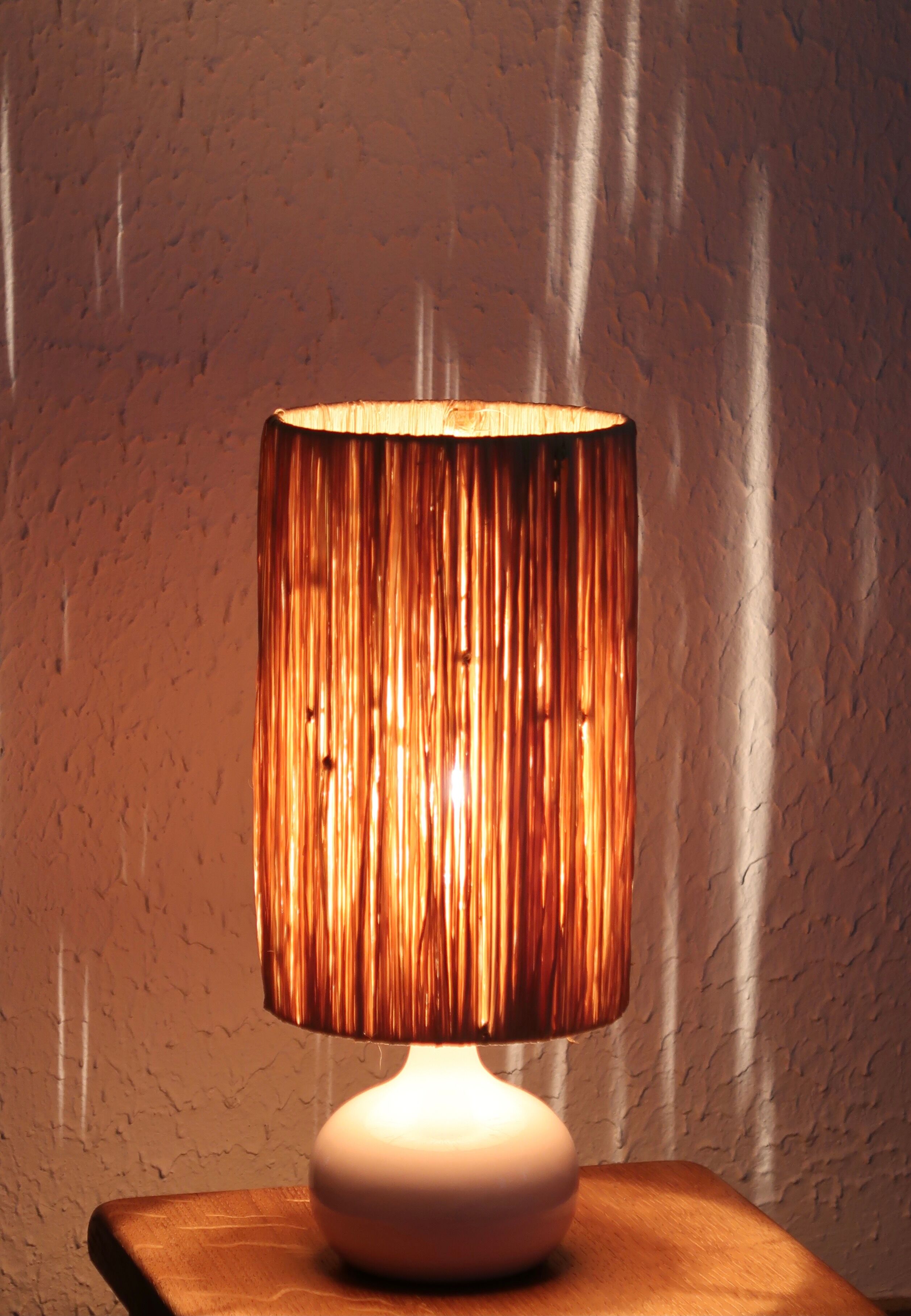 Pale pink ceramic lamp, raffia shade, 70s