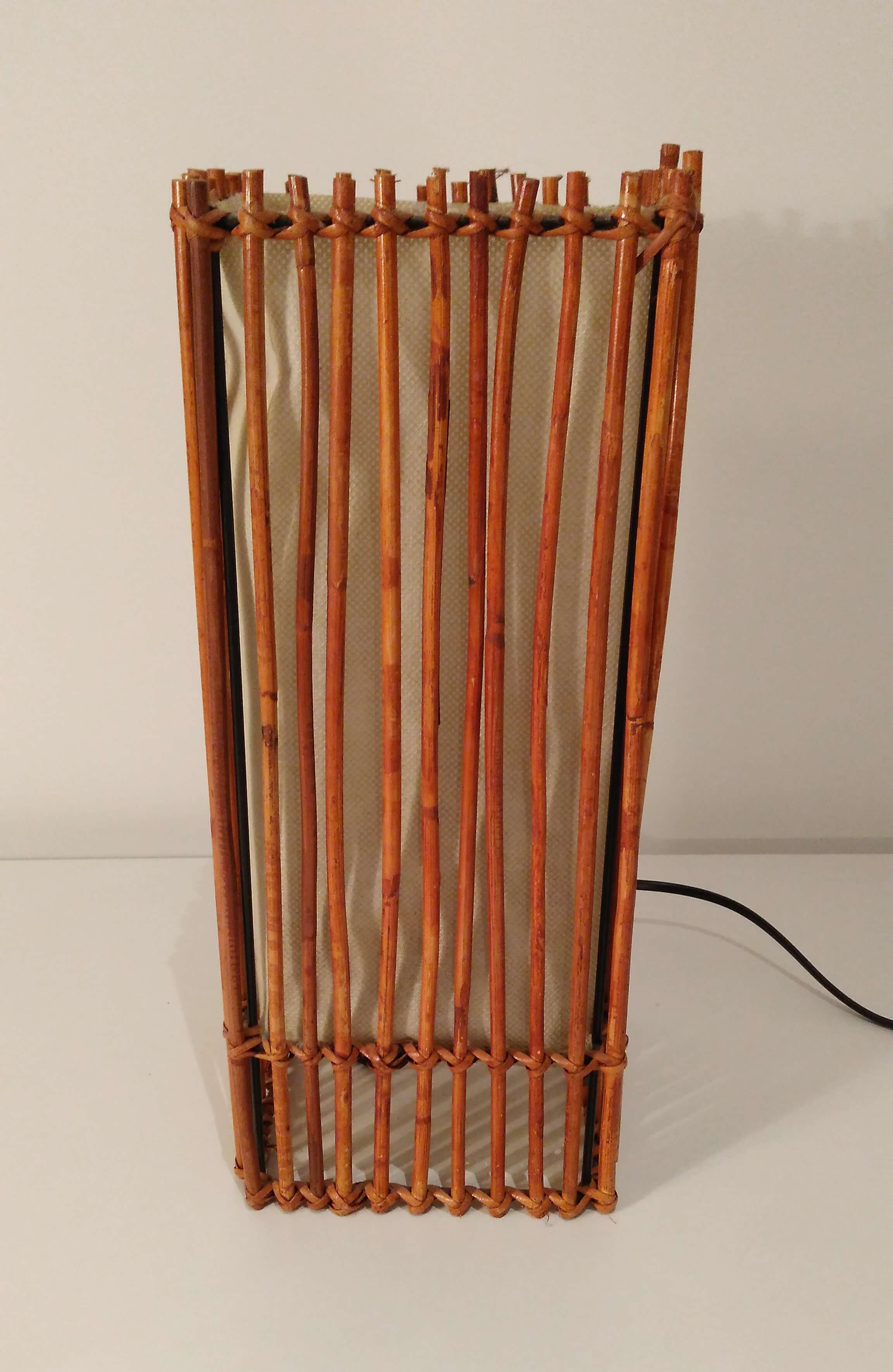 Lampe à poser en osier et lin