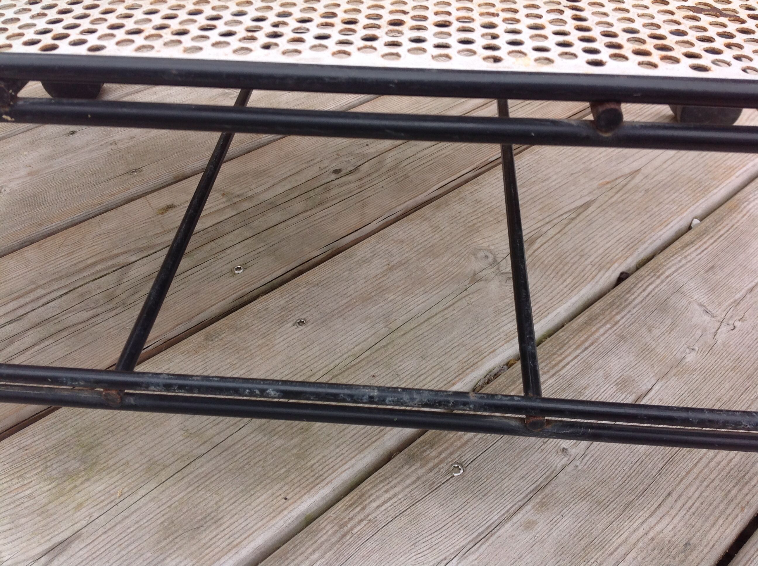 Perforated iron rolling table