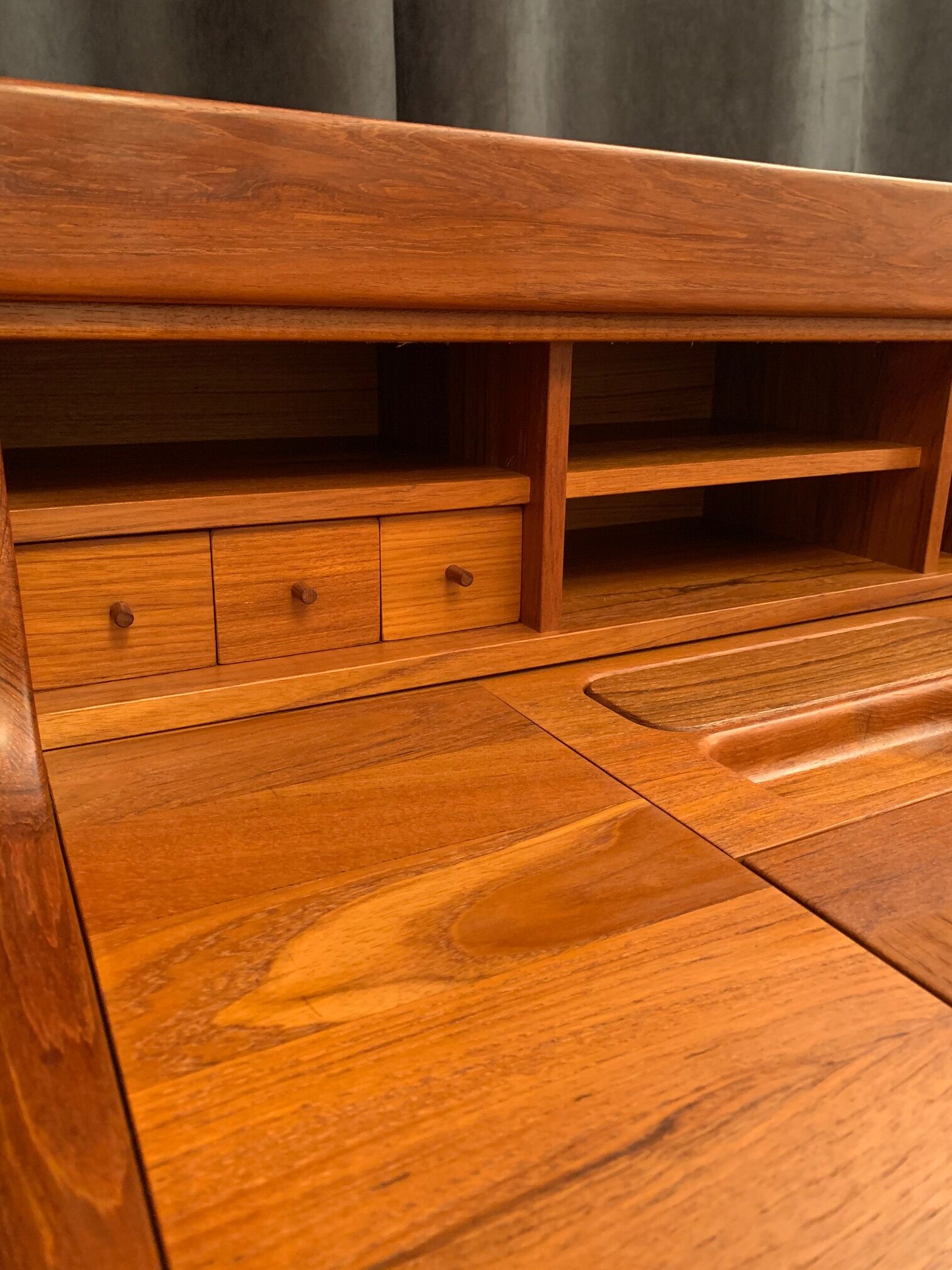 Designer desk by John Mortensen, Dyrlund, Denmark, 1970s