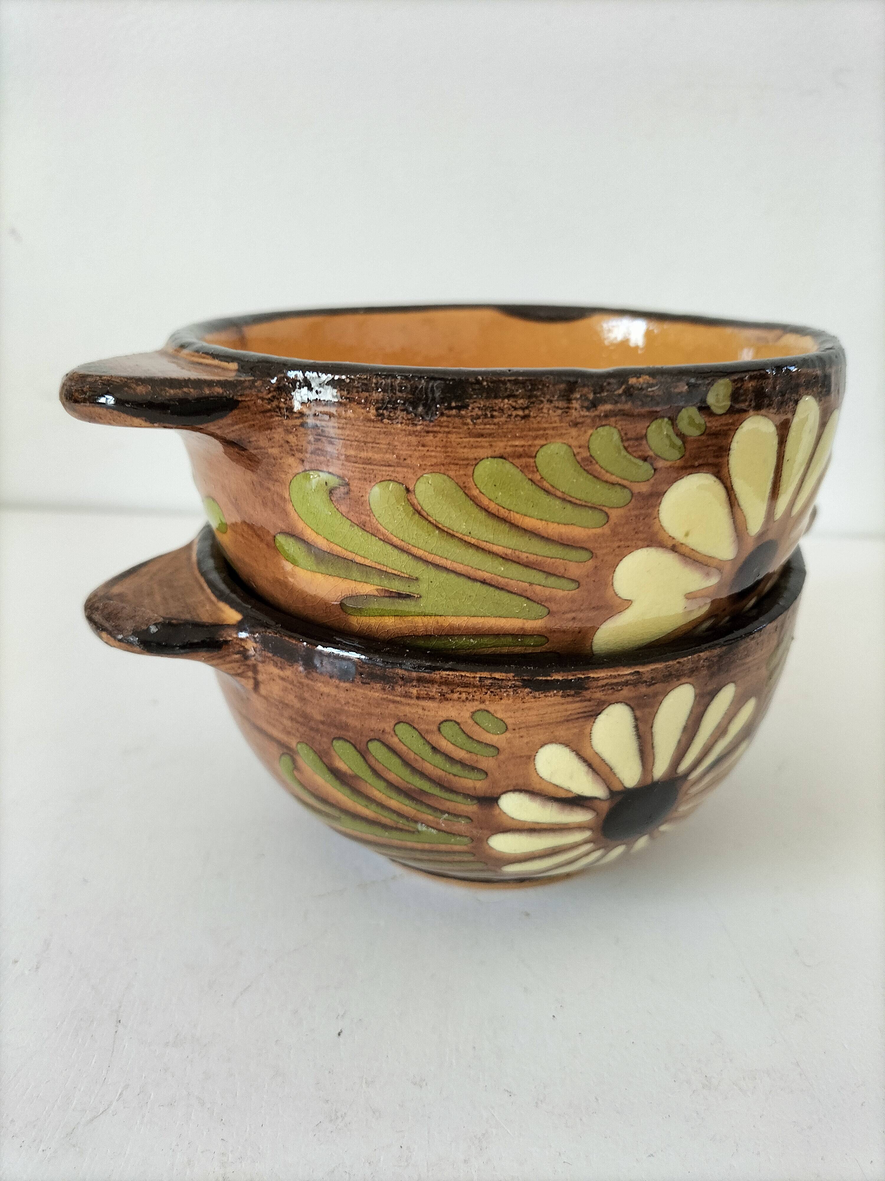 Vintage ear bowl duo