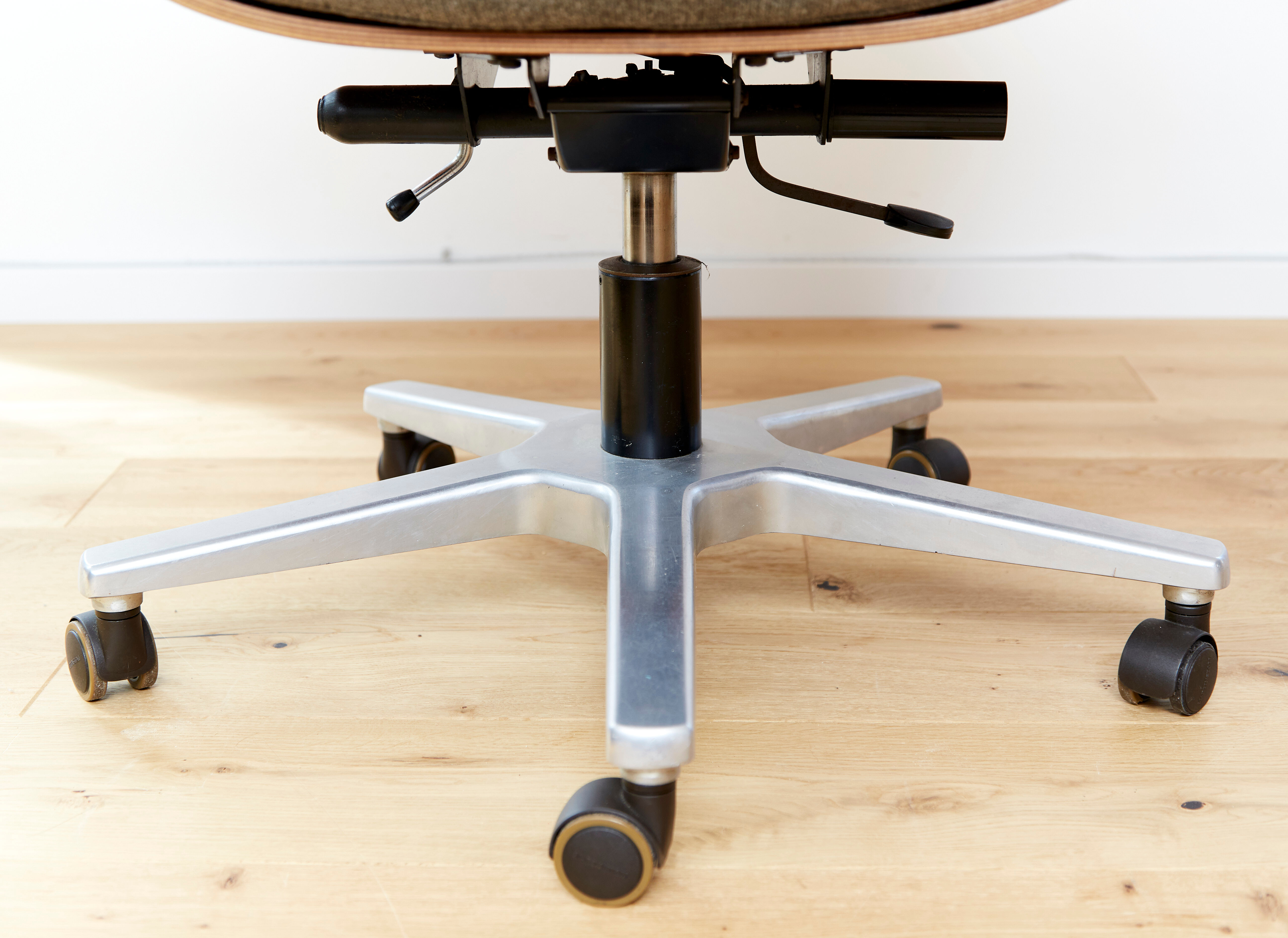 Prof.Karl Dittert office chair "Pasal" for Martin Stoll/Giroflex