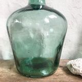 Duo of ladies Jeanne