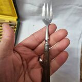 12 horn & silver forks