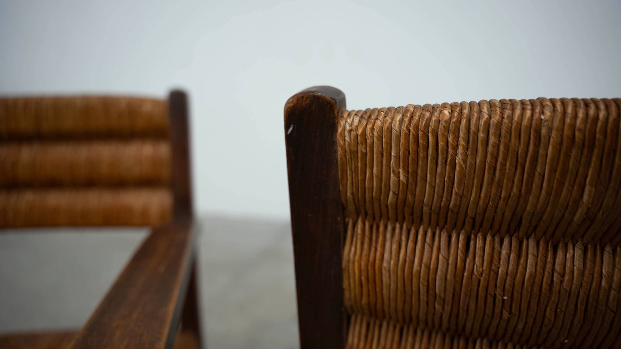 2 fauteuils dans le style de Charles Dudouyt