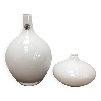 Duo of soliflore vases in white blown glass