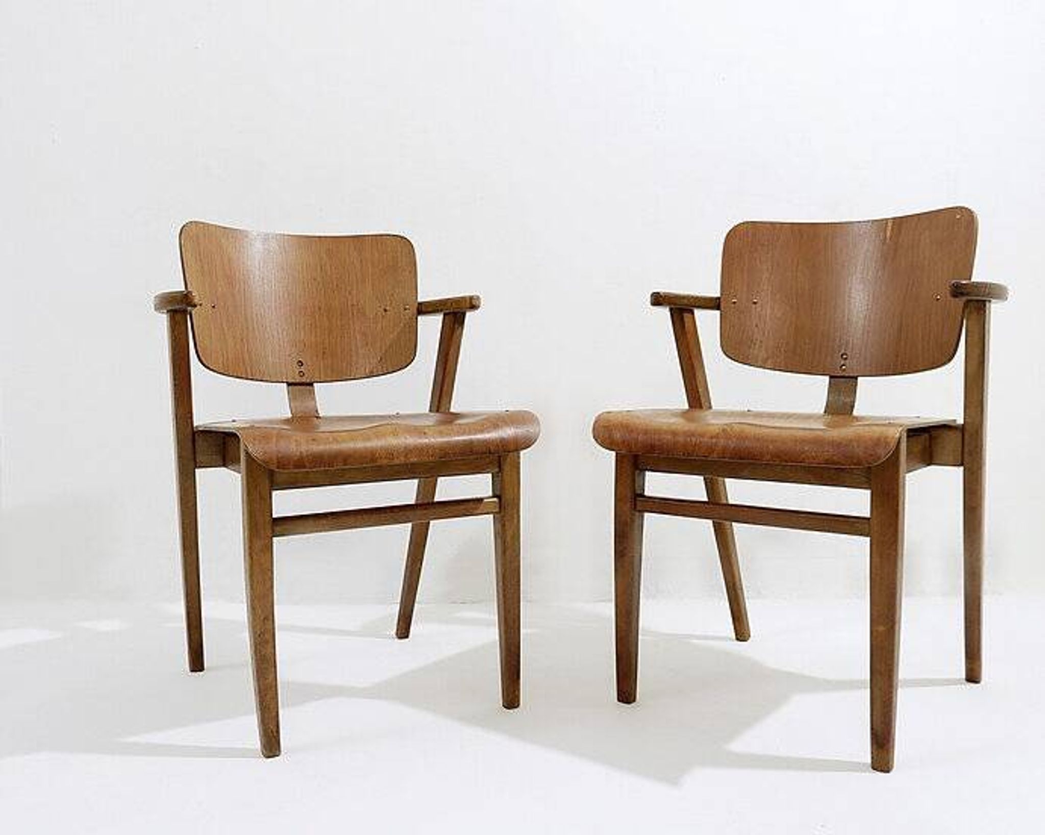 Pair of Mid-century plywood beech chairs - Ilmari Tapiovaara style plywood Chairs