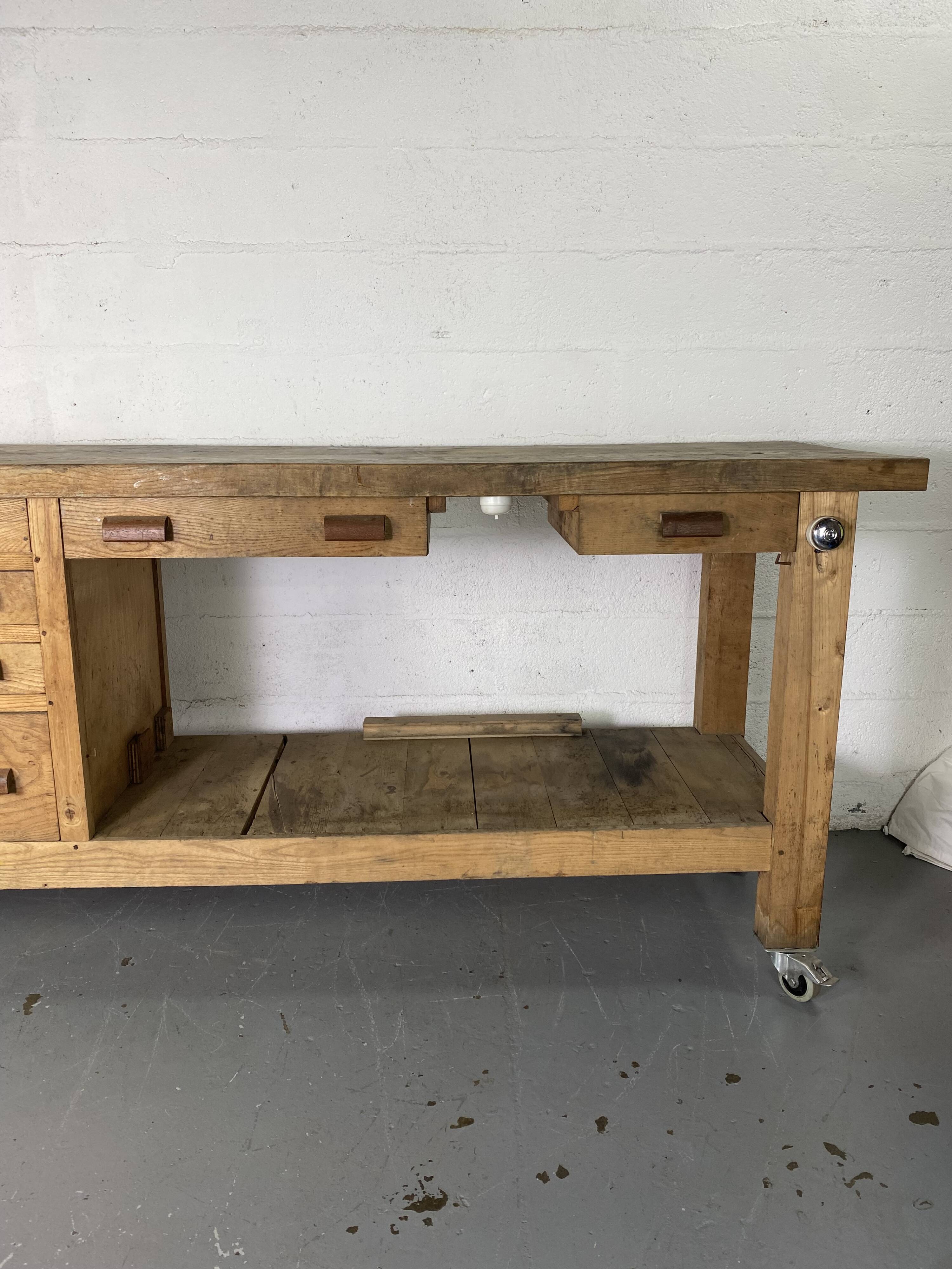 Workbench on wheels - 225 cm