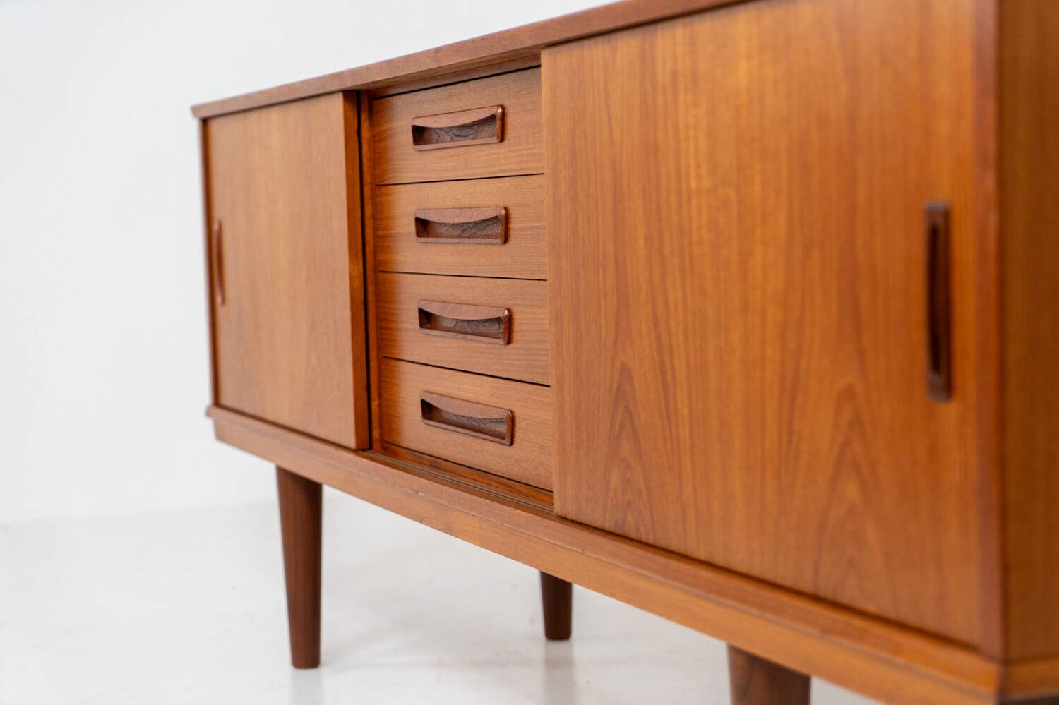 Teak Dinish sideboard, 1960s