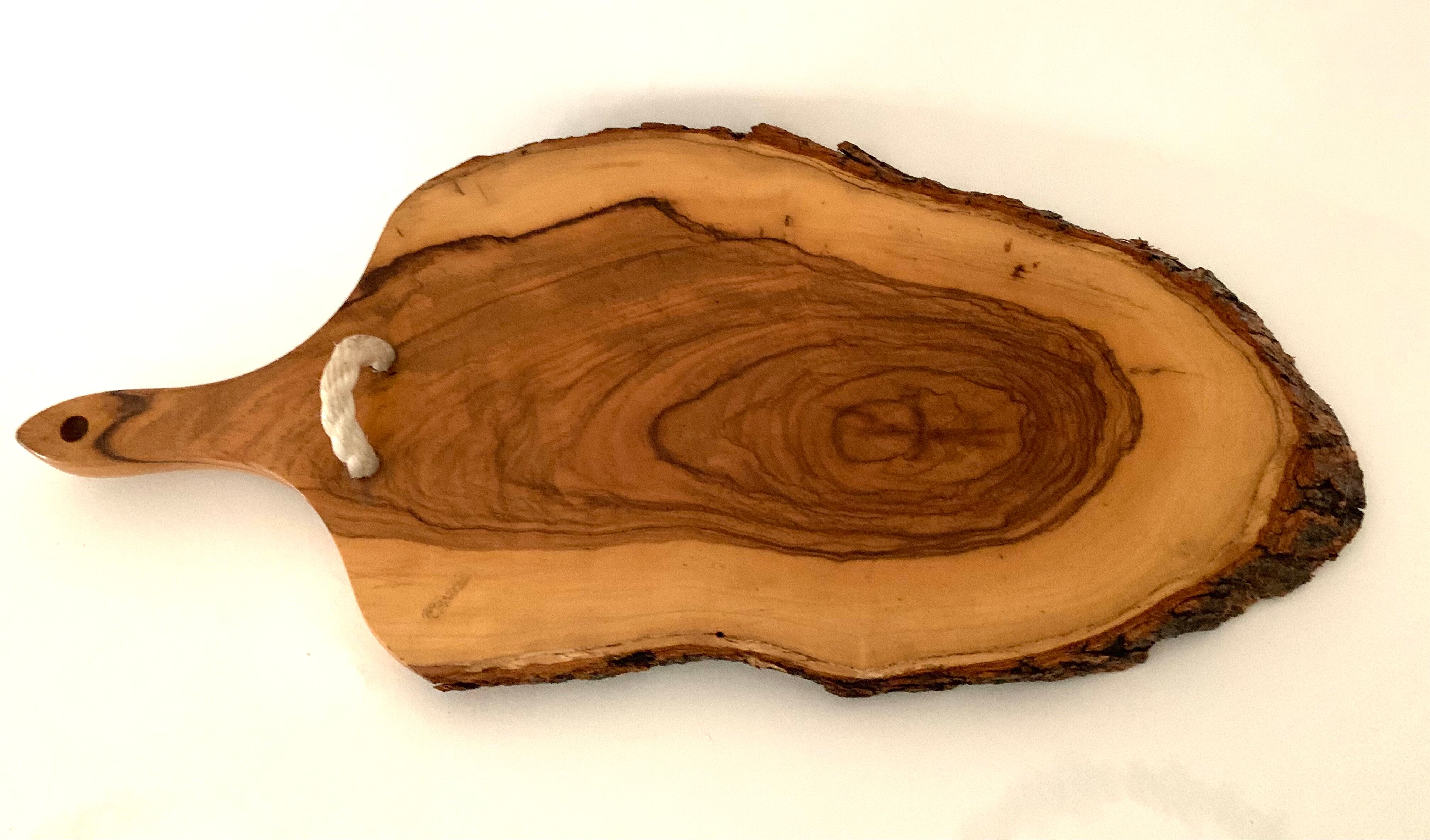 Wooden cutting board