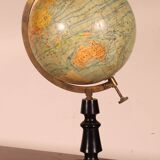 Globe terrestre par J.Forest éditeur Girard & Barrière, début du 20ème s.