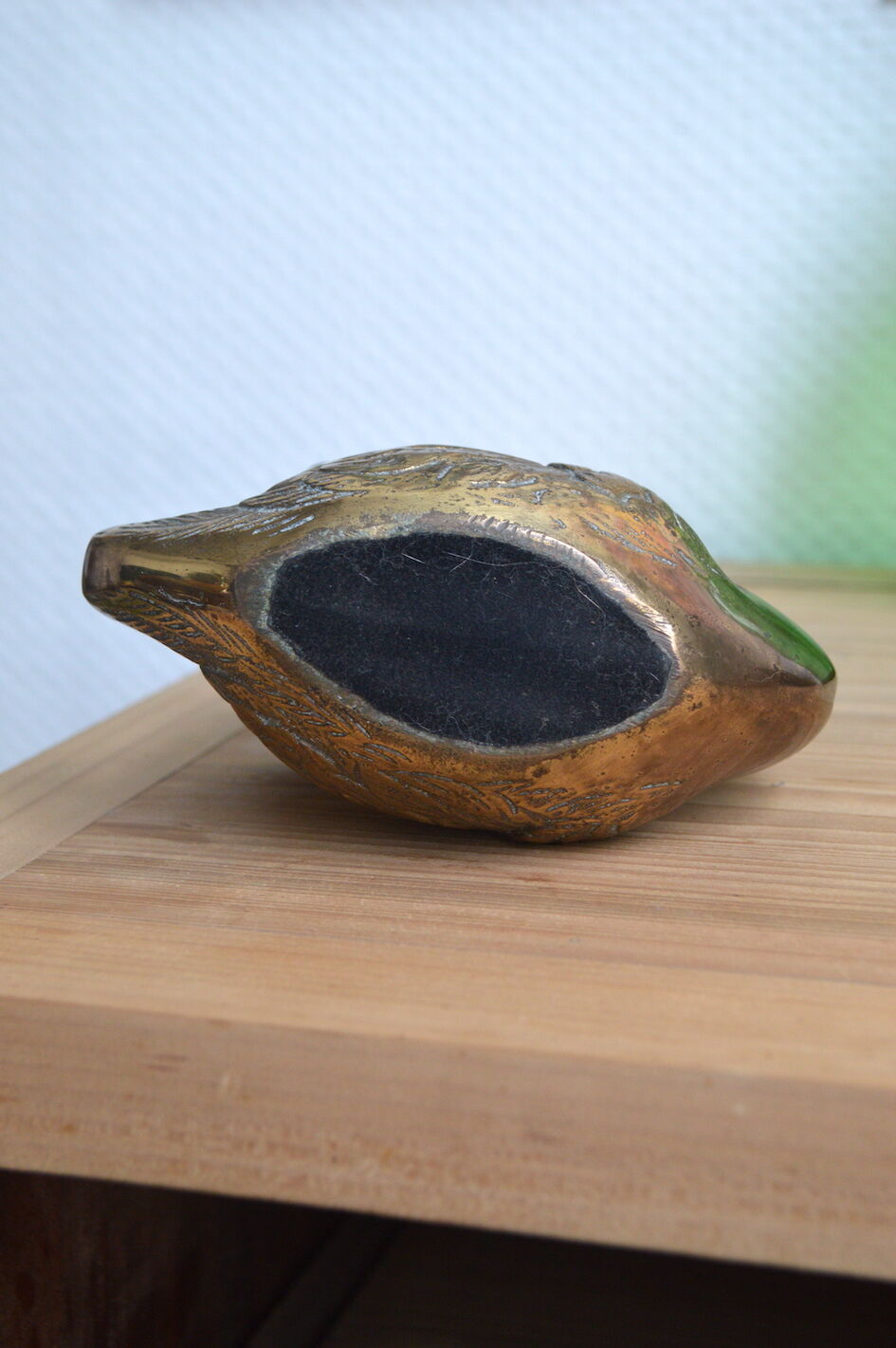 Brass swan pot cover