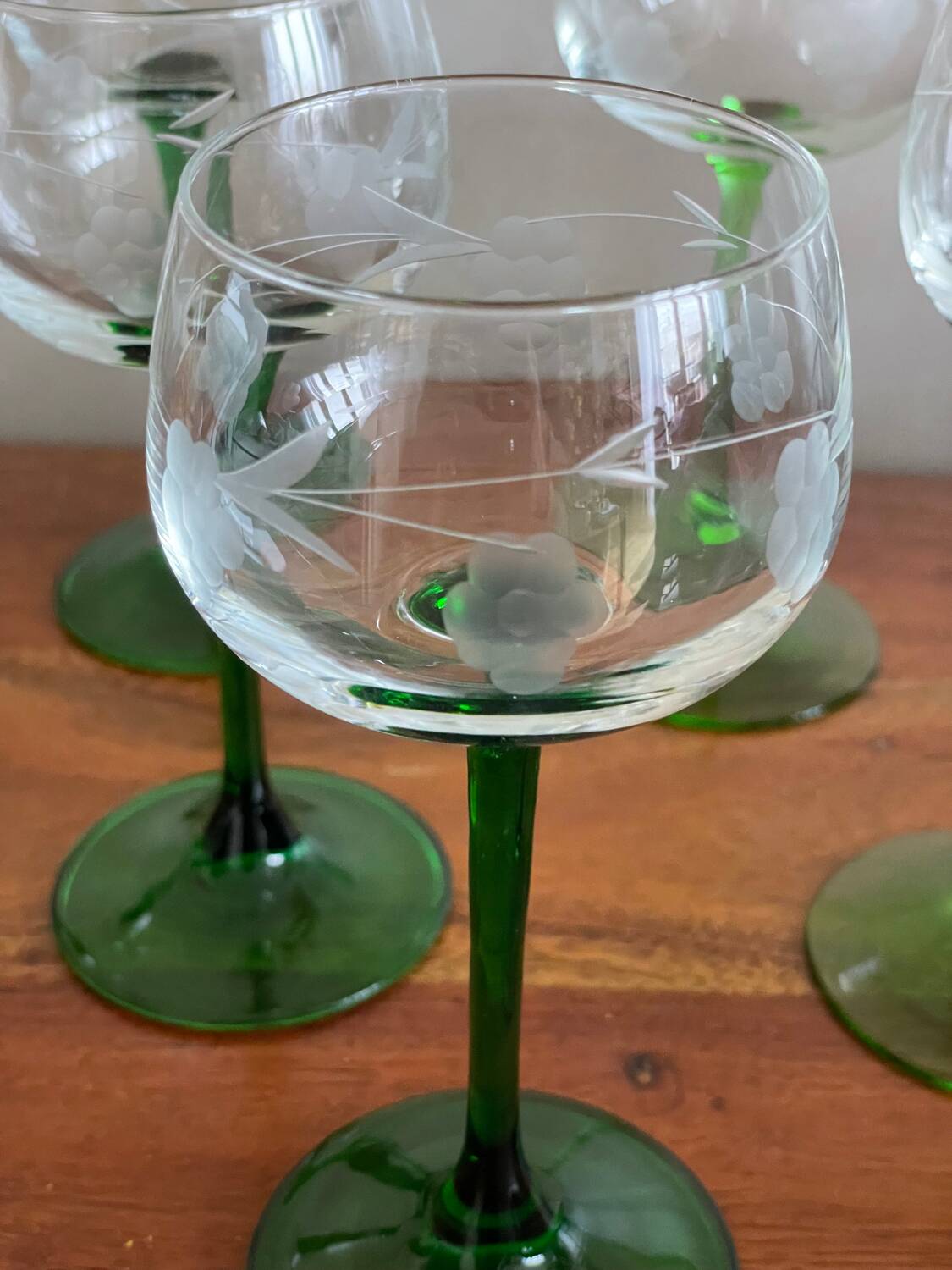 6 engraved wine glasses