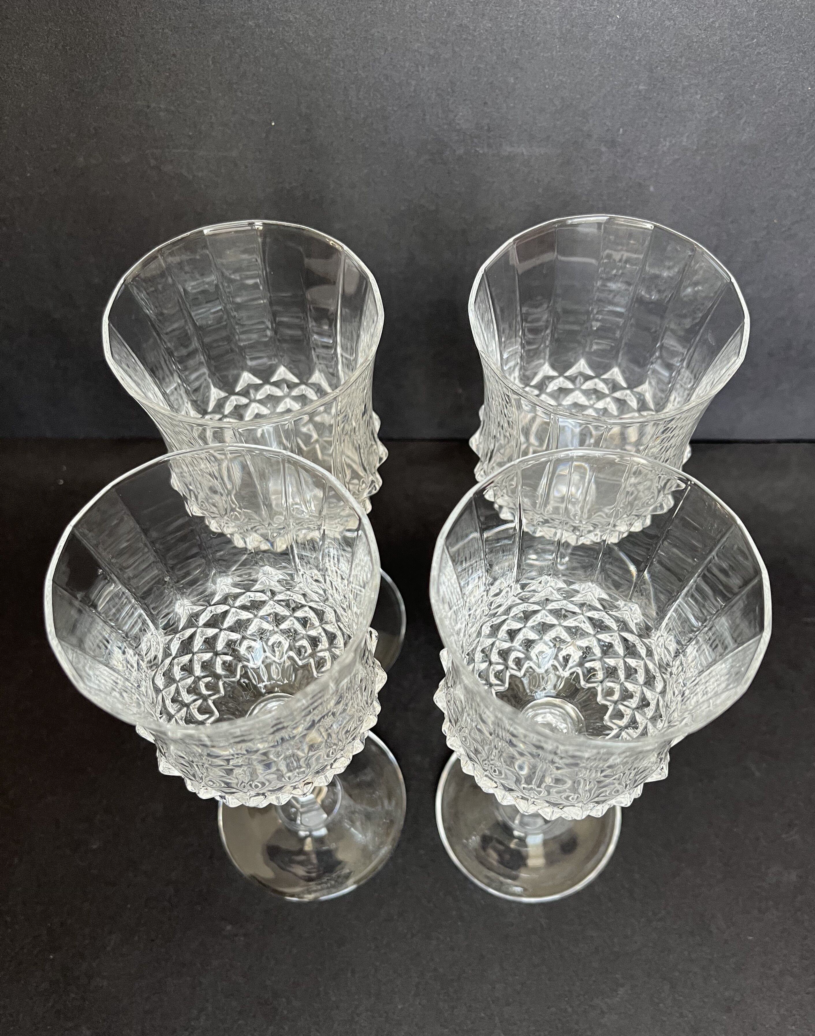 4 crystal wine glasses