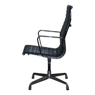 Vitra Eames Herman Miller swivel chair leather - edition 1 of 10