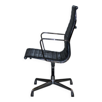 Vitra Eames Herman Miller swivel chair leather - edition 1 of 10