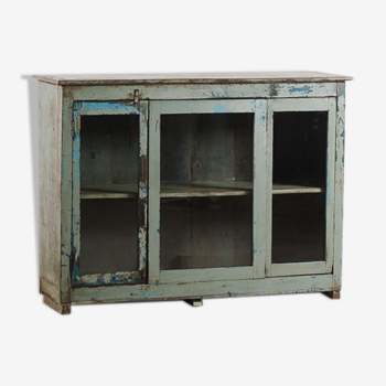 Sliding door cabinet