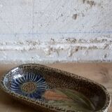 Marguerite-like sandstone pocket