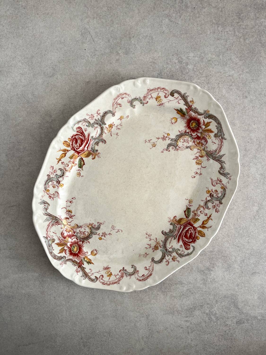 Bishop & Stonier “Wentworth” polychrome iron earthenware dish