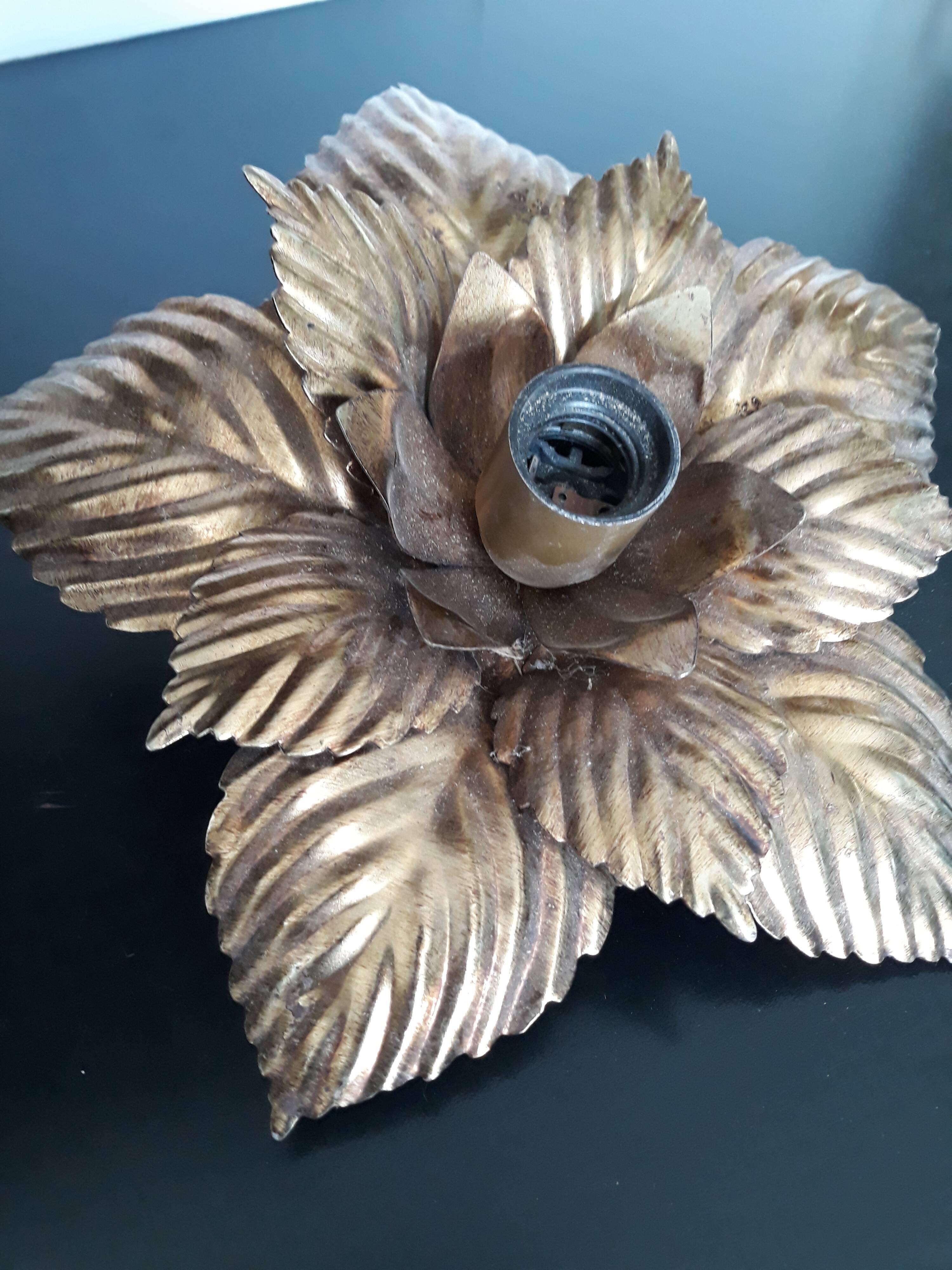 Vintage gold wall lamp