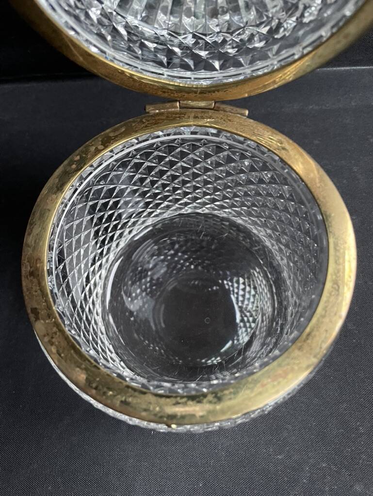 Cylindrical box – Crystal and gilded bronze