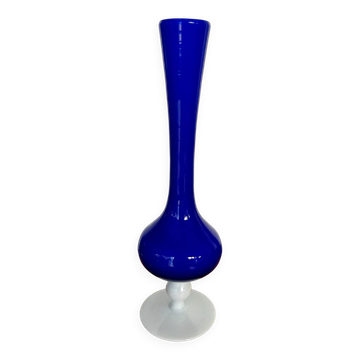 Vase soliflore vintage en opaline bleu roi et blanc