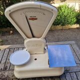 Antique Testut Dayton white bakelite grocery scale, 1960s