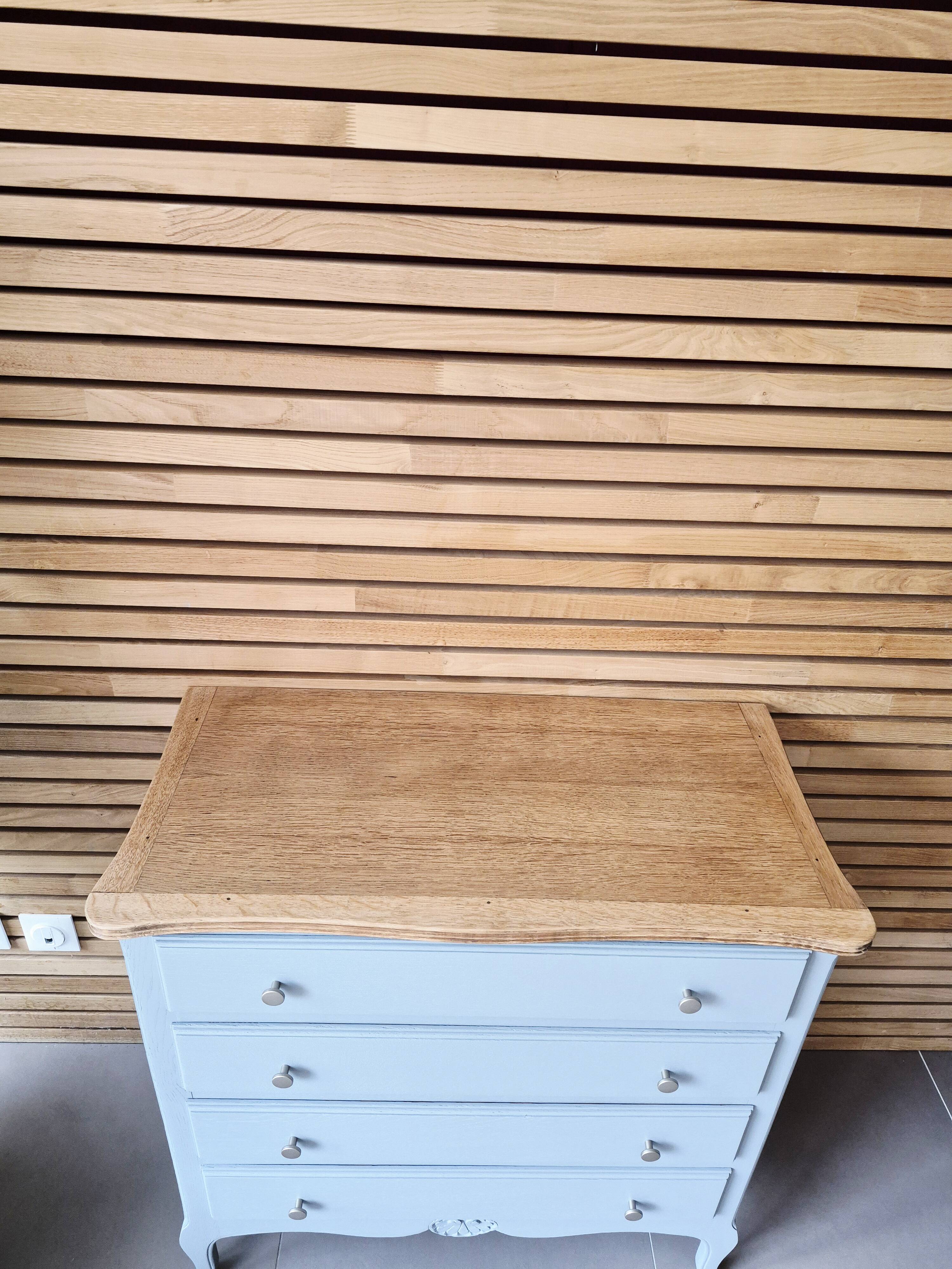 Vintage chest of drawers