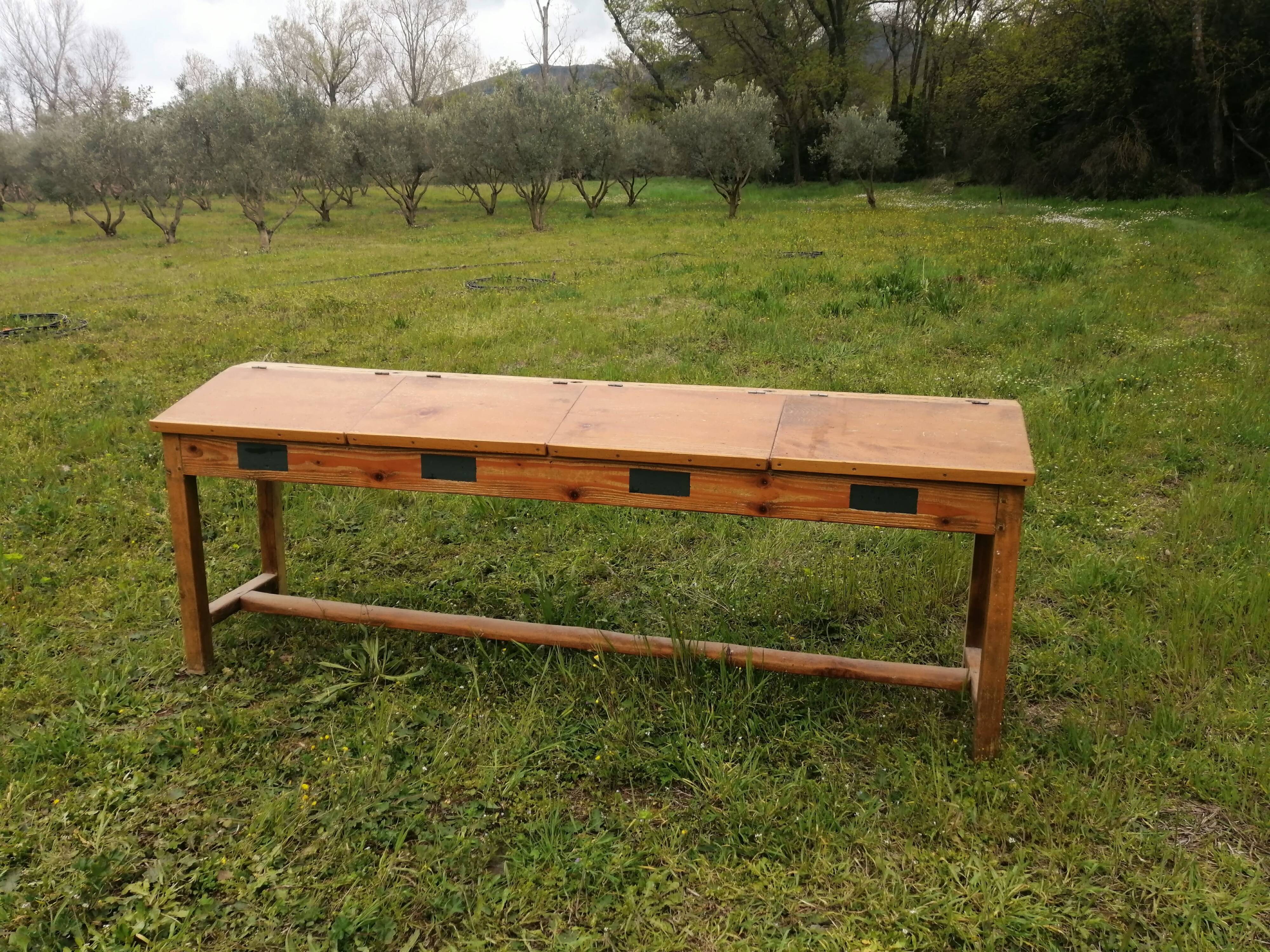 Old school desk for 4 people - Workshop furniture