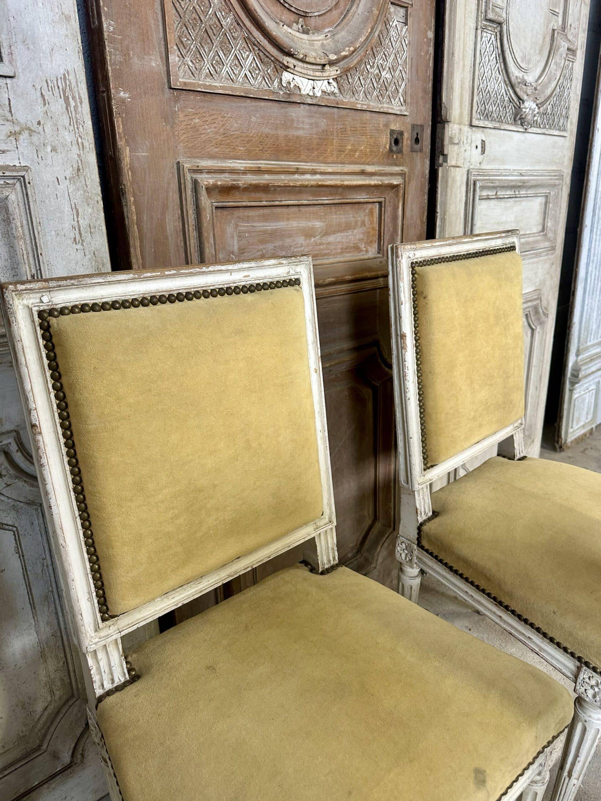 Série de 6 chaises de style Louis XVI laquée blanc circa 1900