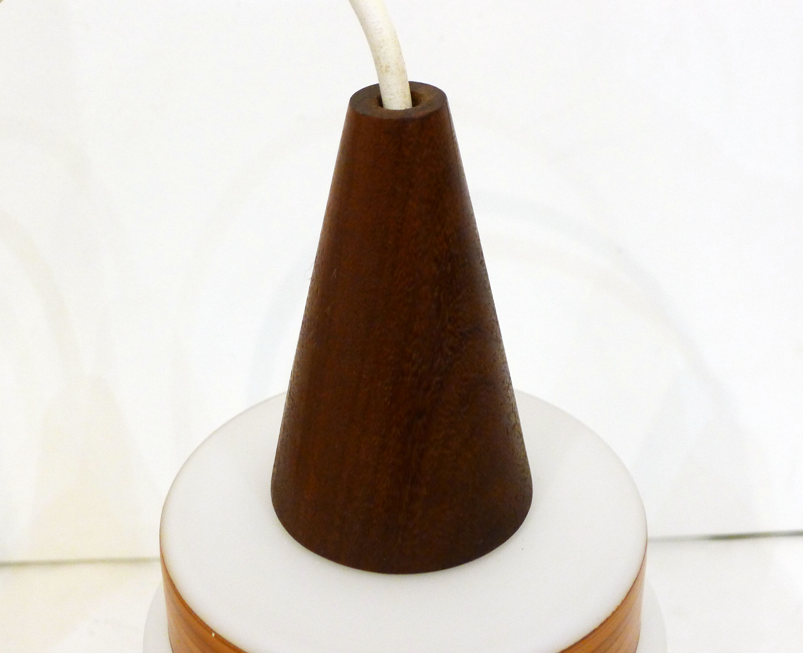 Scandinavian hanging lamp