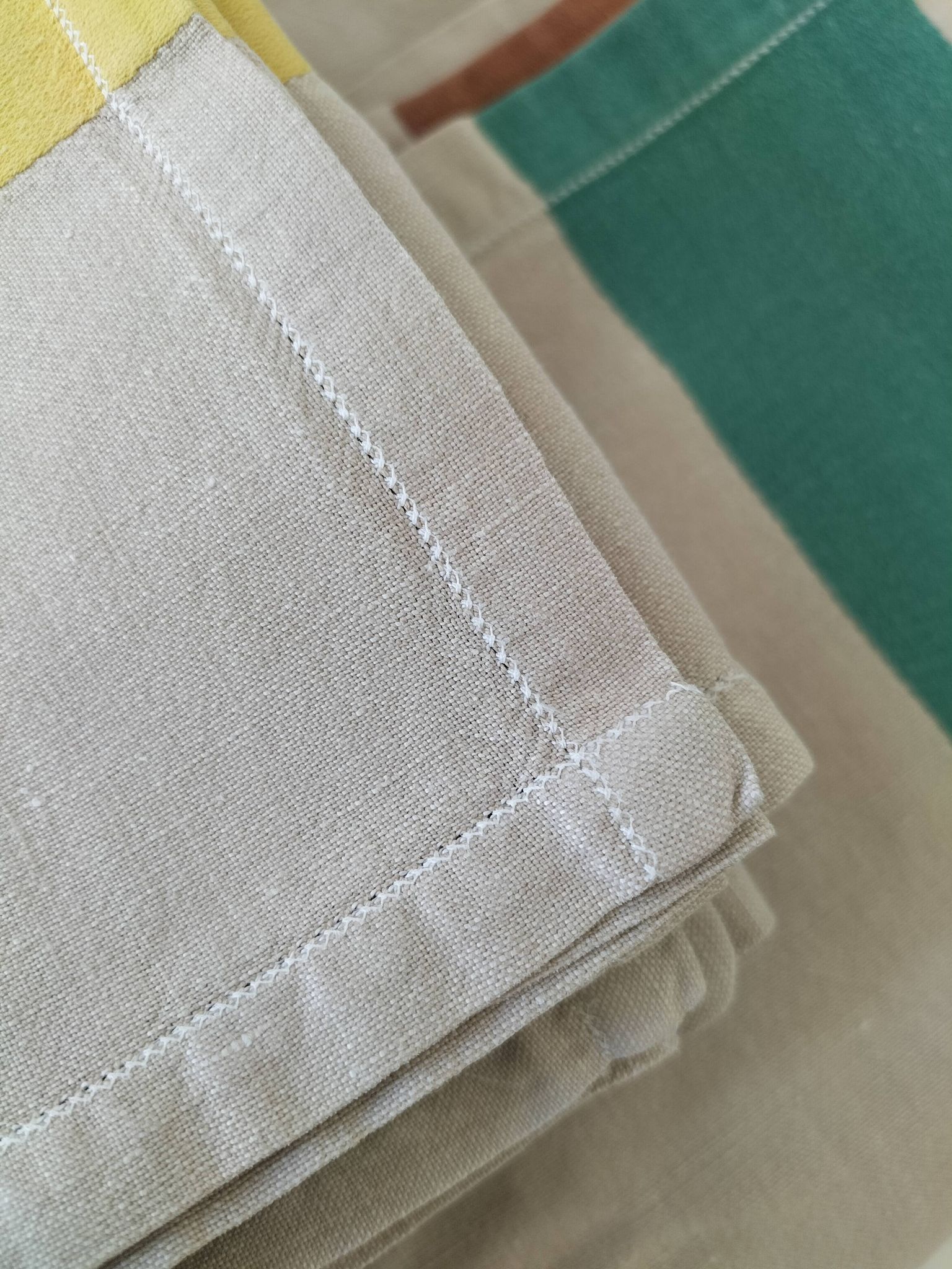 Tablecloth set + 8 napkins – graphic cotton