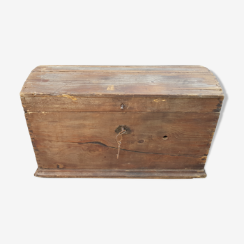 Former bulging privateer's trunk in 18th century fir