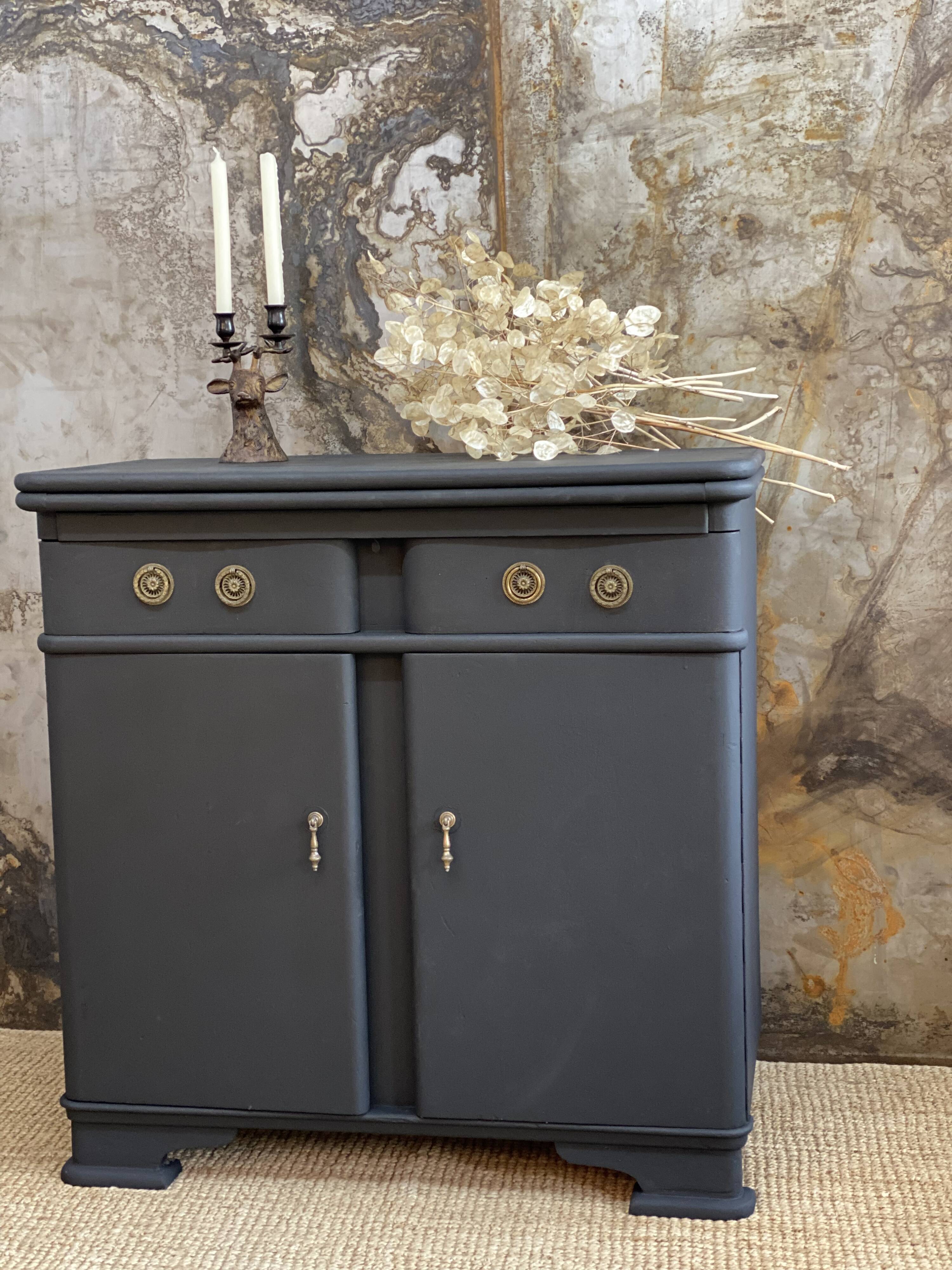 Buffet parisien noir mat