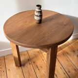 Tripod round table in solid oak