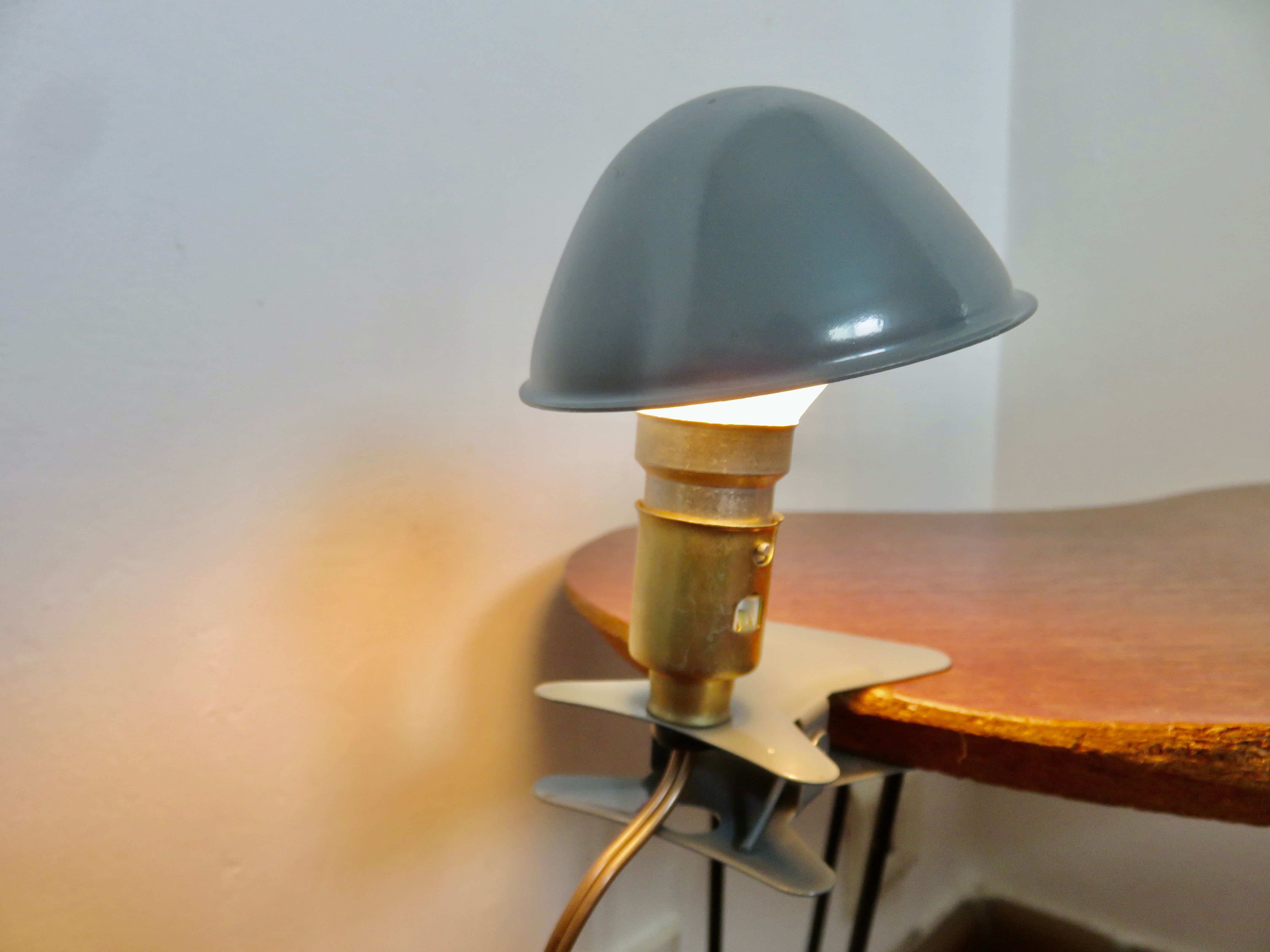 Clamp mushroom lamp, new from old stock, aluminium, 1970s.