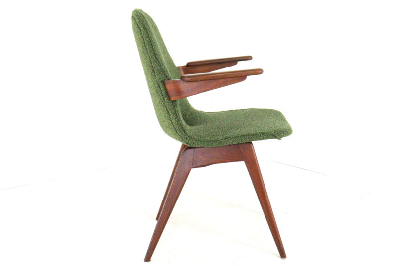 Chaise G.J. van Os