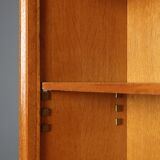 Petite armoire design vintage plaquée en chêne des années 50 d'origine