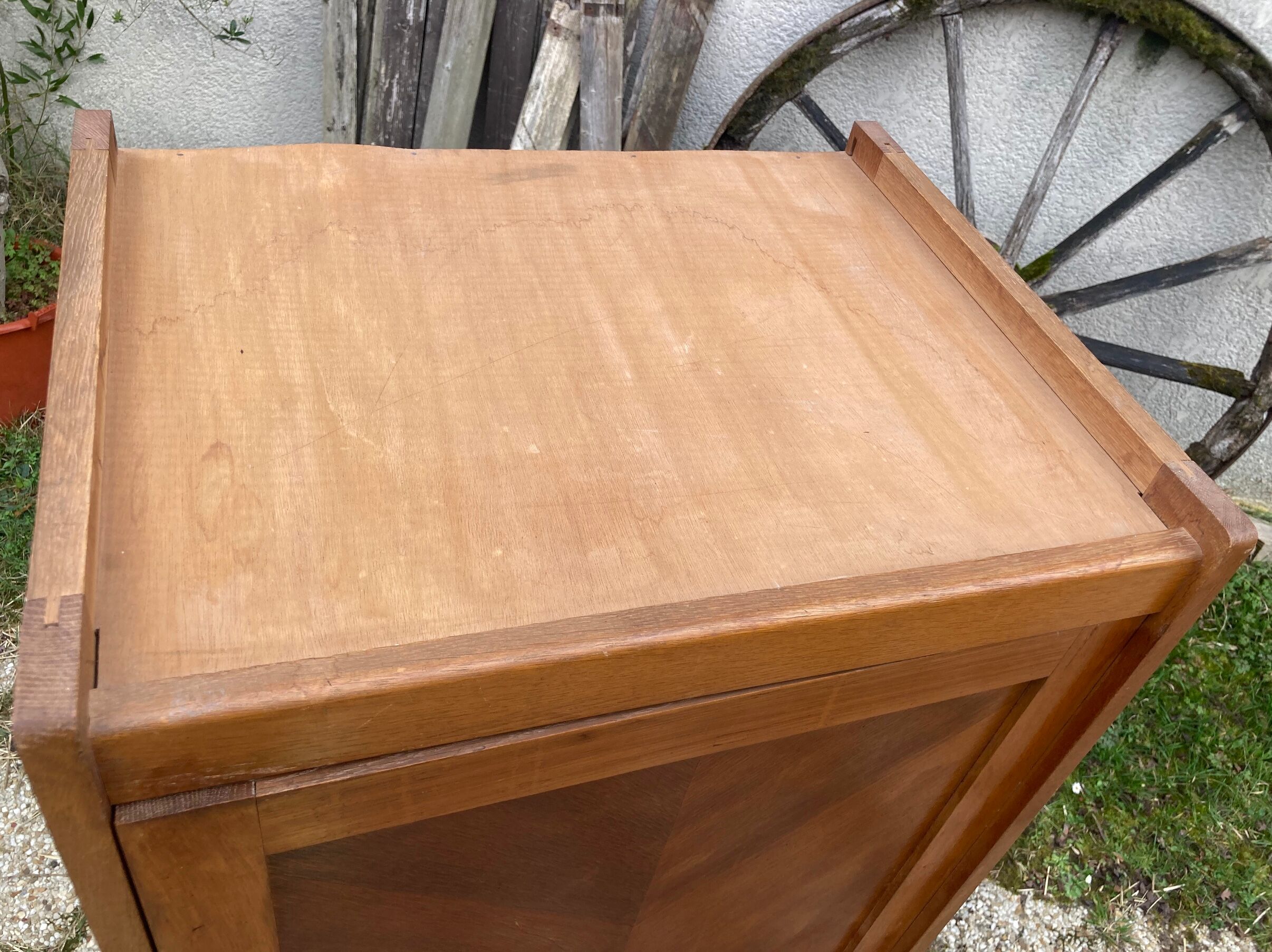 Vintage knitted bonnet feet compass