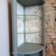 Vitrine vaisselier d'angle vert bronze