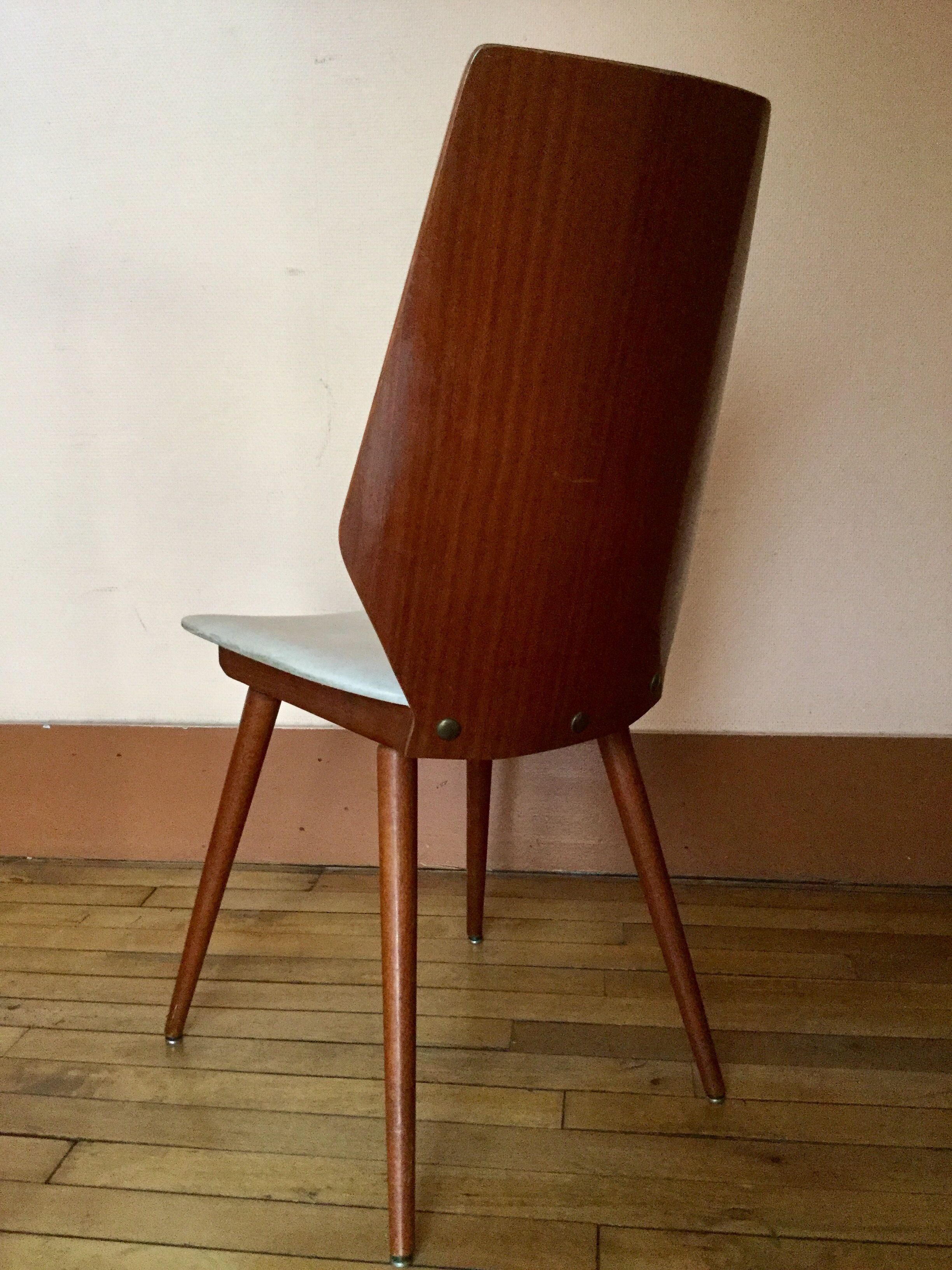 Une chaise baumann