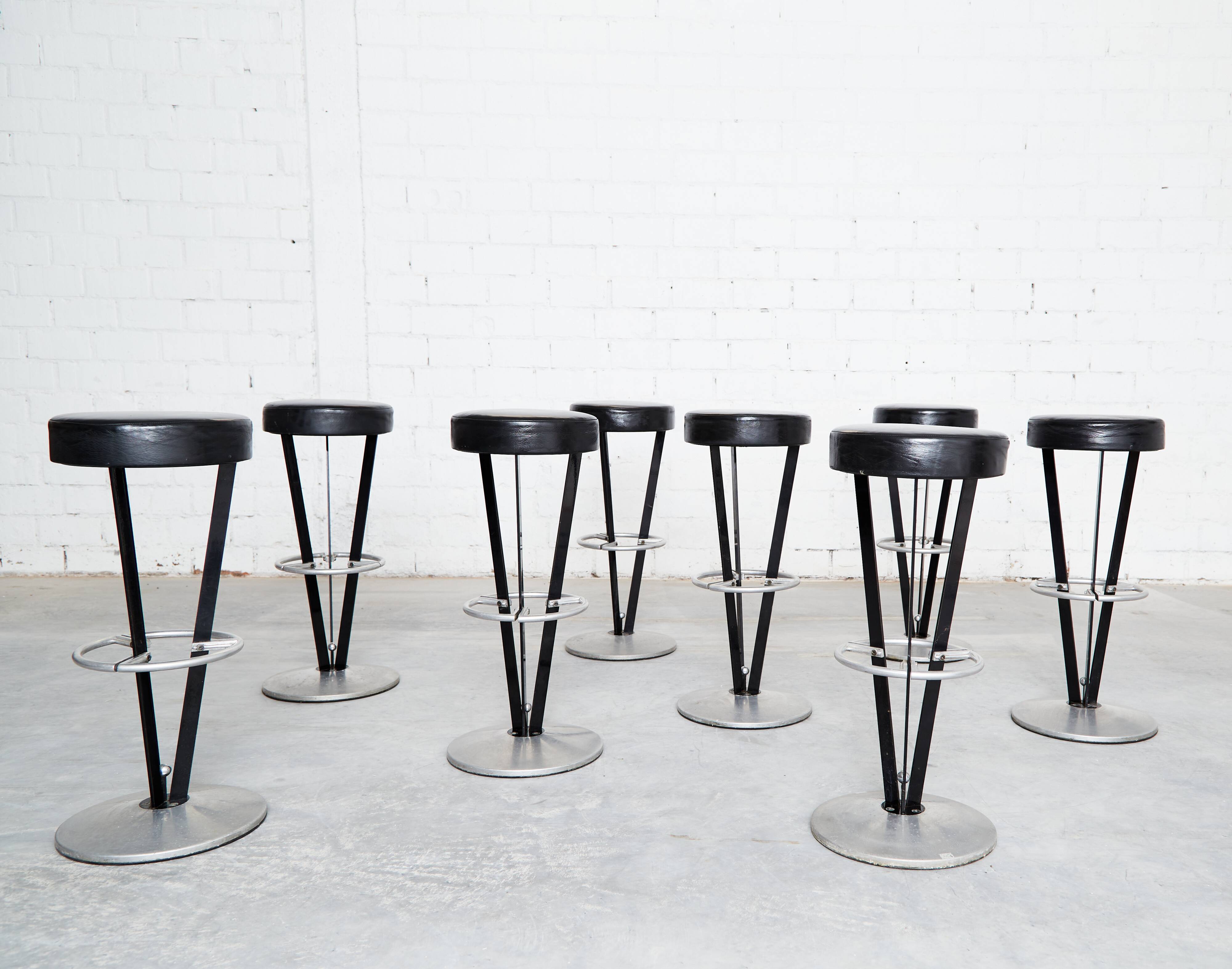 Tabouret "Dry Martini" Pedro Miralles pour AKABA
