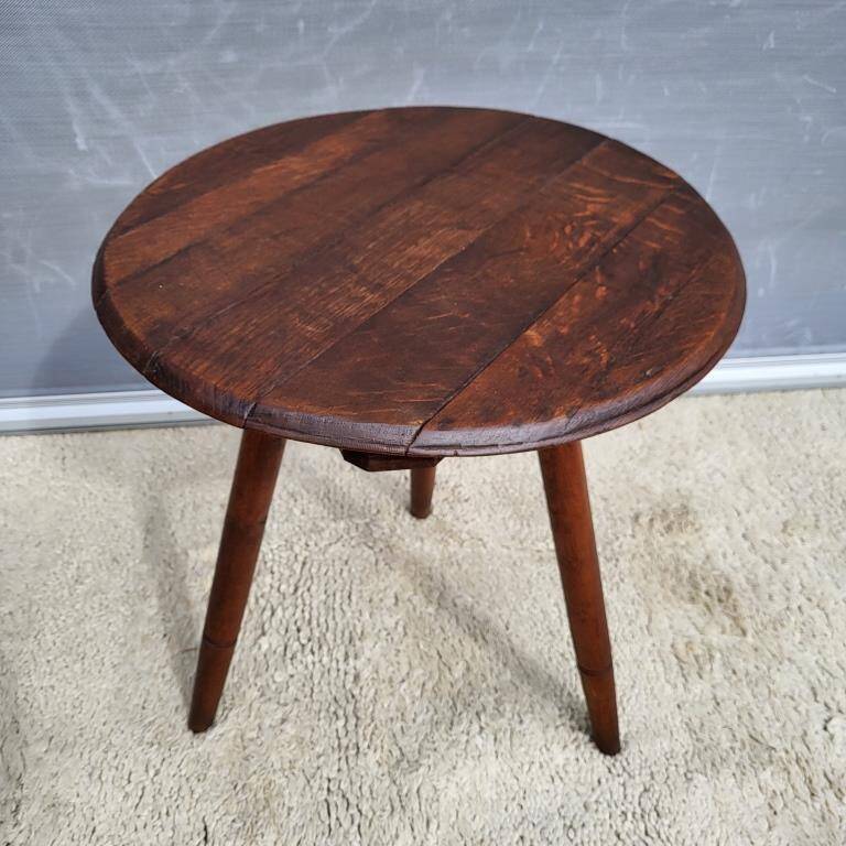 Winegrower's bistro pedestal table