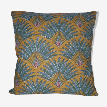 Vintage pattern cushion "Traveller's Tree"